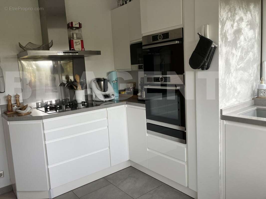 IMG_7934 - Maison à SAINT-JEAN-LES-DEUX-JUMEAUX