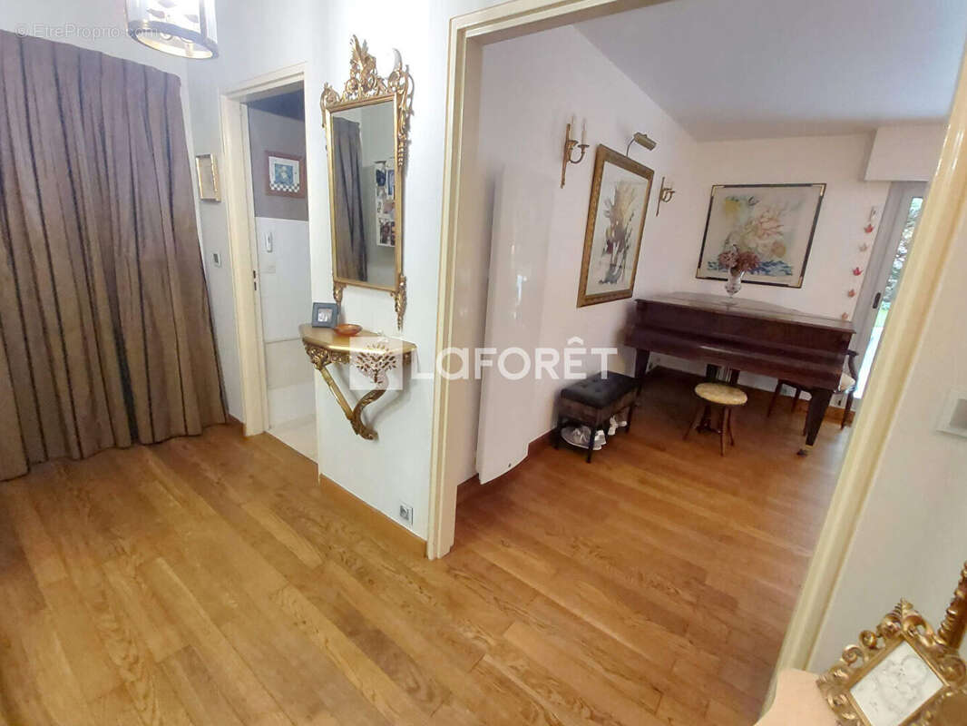 Appartement à LE RAINCY