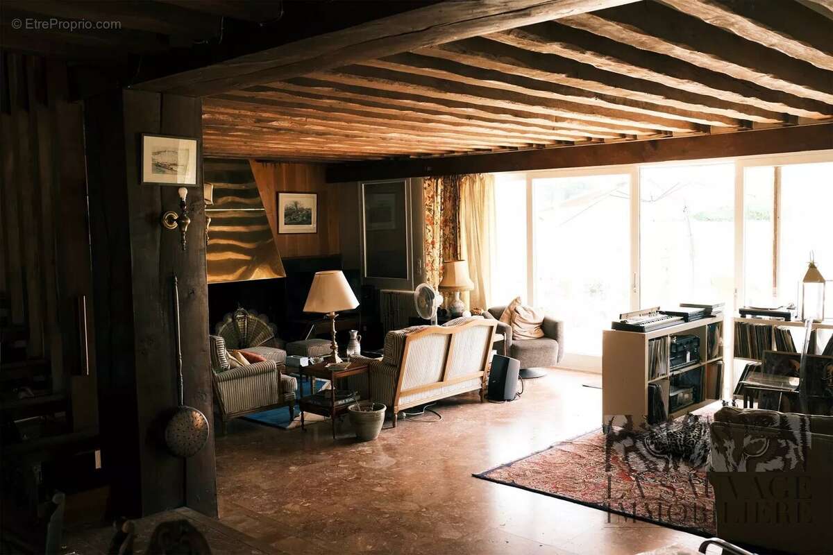 Maison à GRETZ-ARMAINVILLIERS
