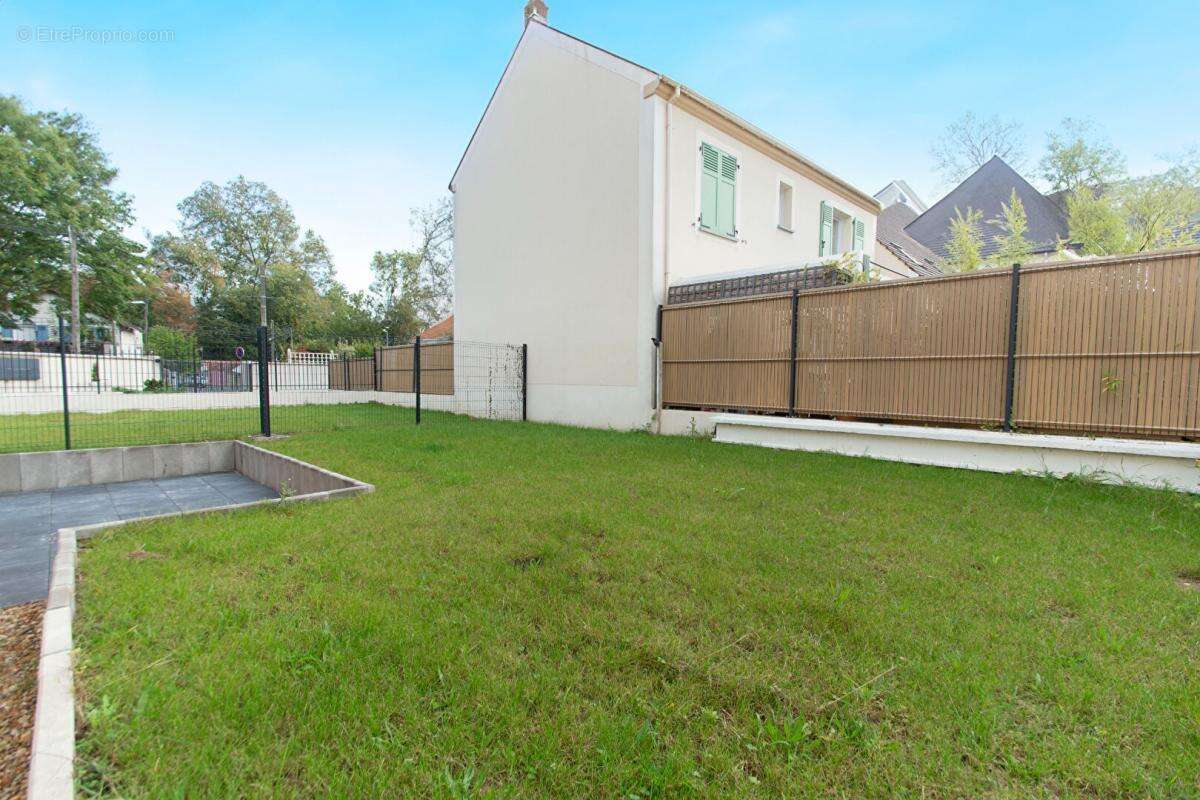 Appartement à SAINT-GERMAIN-LES-ARPAJON