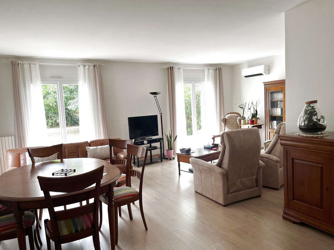 Maison à LIGNAN-DE-BORDEAUX