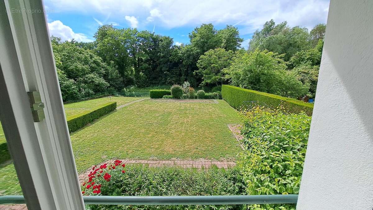 Maison à BRIIS-SOUS-FORGES