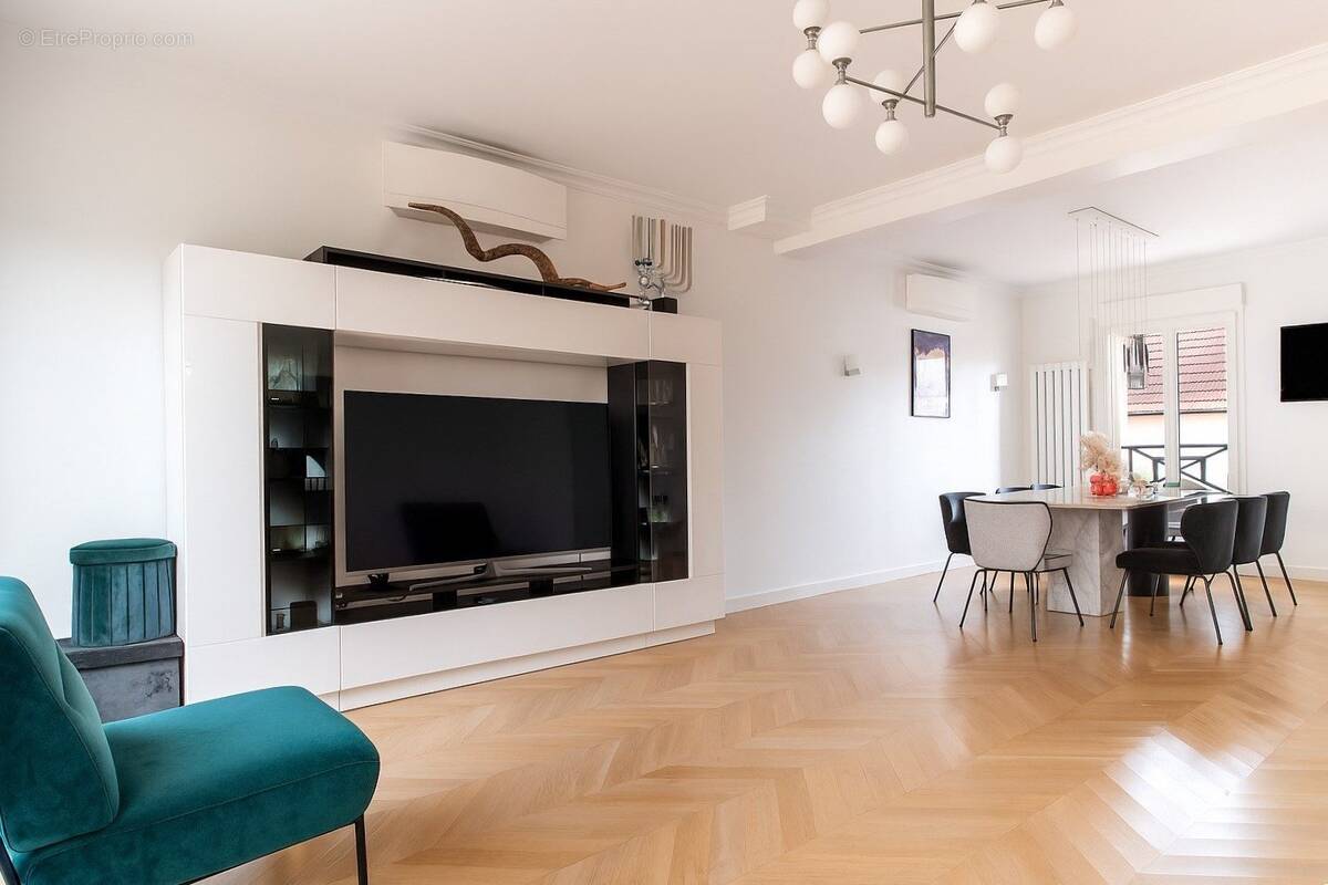 Maison à LES PAVILLONS-SOUS-BOIS