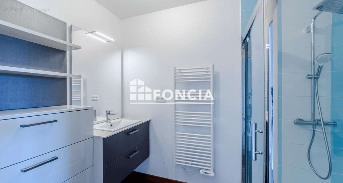 Maison à JASSANS-RIOTTIER