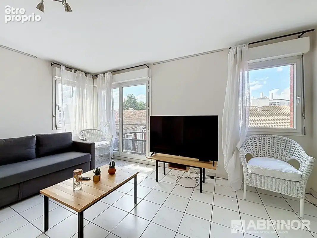 Appartement Lille 2 pièce(s) 38.15 m2 - photo 1