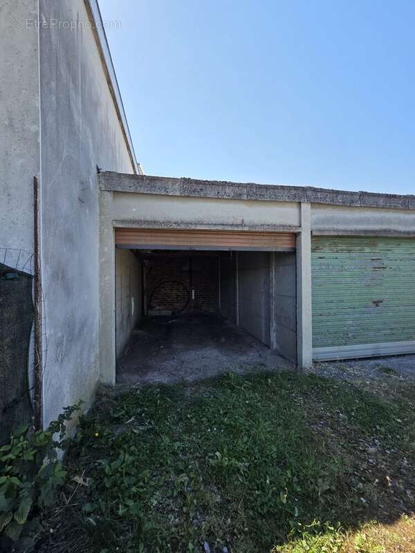 Parking 14 m² à Aulnoye-Aymeries  - photo 3