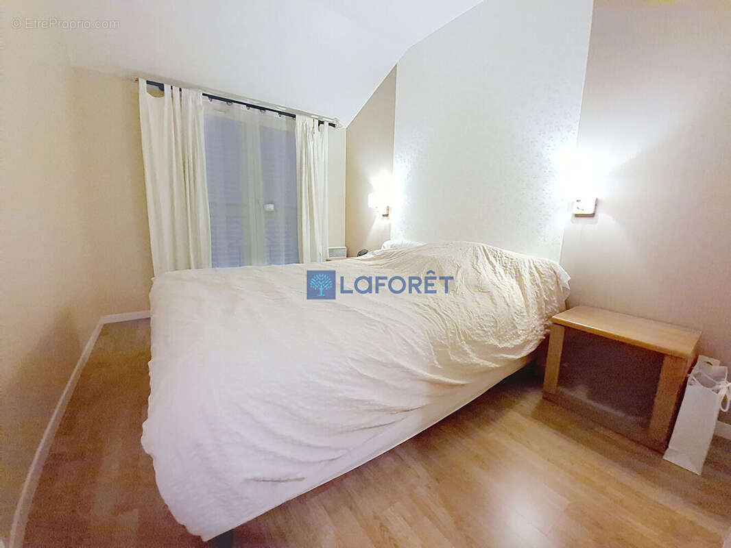 Maison à BAILLY-ROMAINVILLIERS