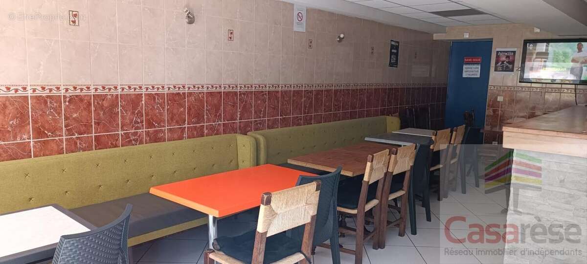 Commerce à FLEURY-LES-AUBRAIS