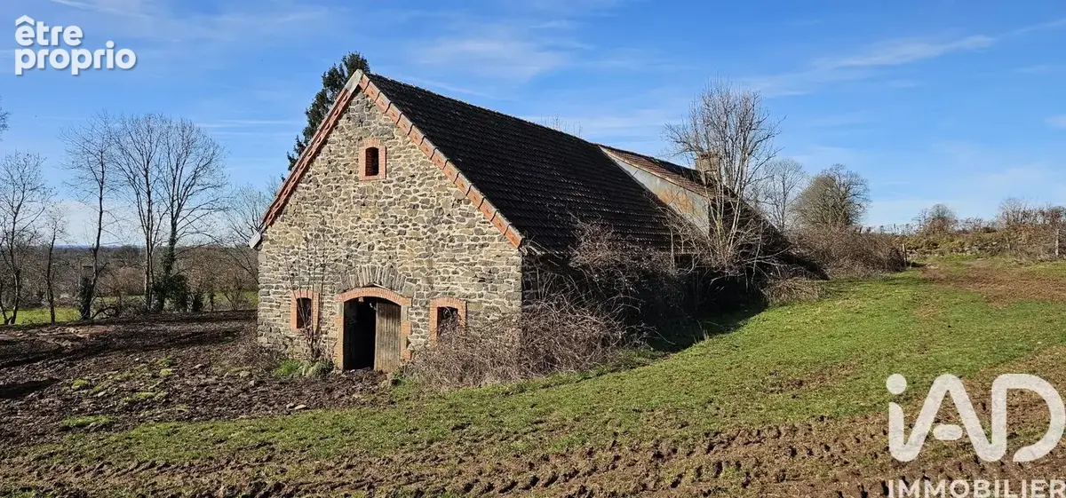 Photo 1 - Maison à ALLY