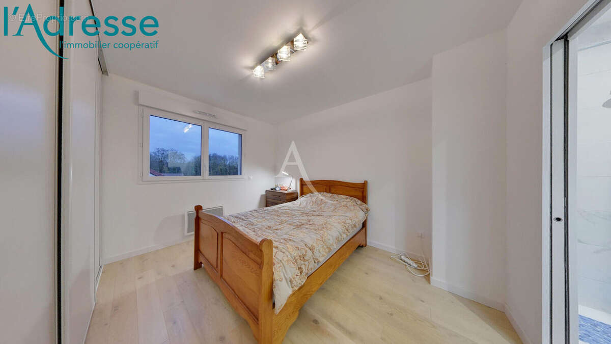 Maison à CHAMPS-SUR-MARNE