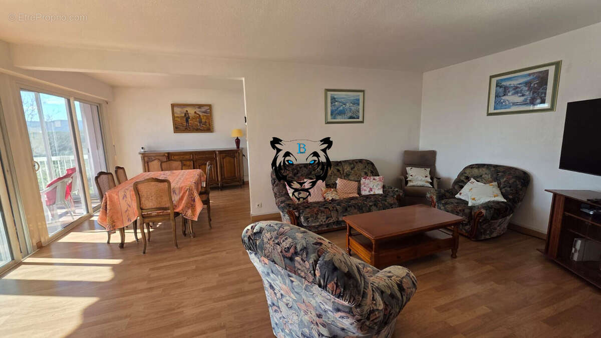 Appartement à FREJUS