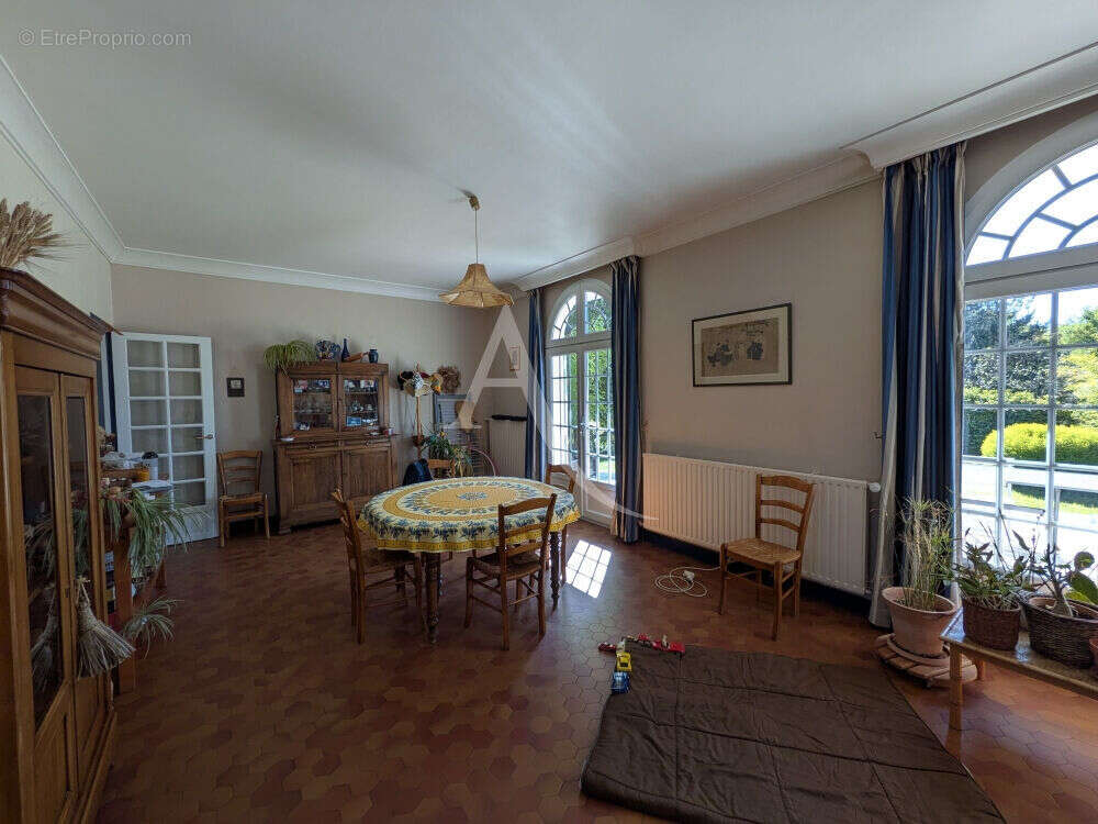 Maison à CHOUZY-SUR-CISSE