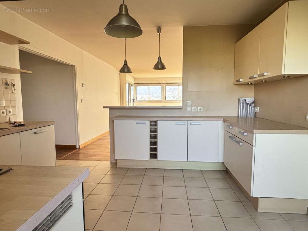 Appartement à ECHIROLLES