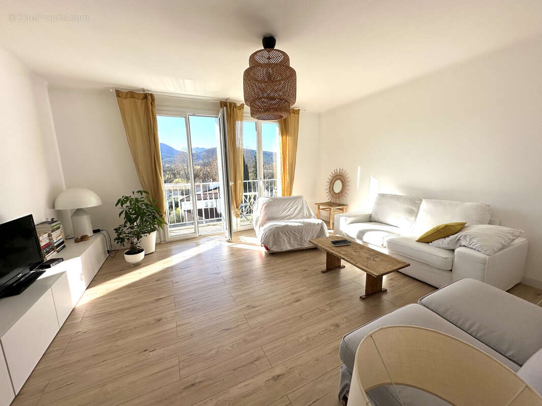 Appartement à BRIGNOLES