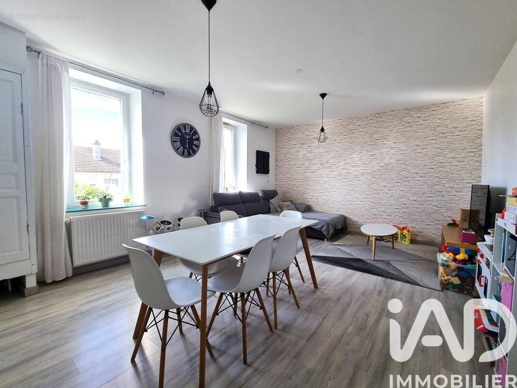 Photo 1 - Maison à VESOUL