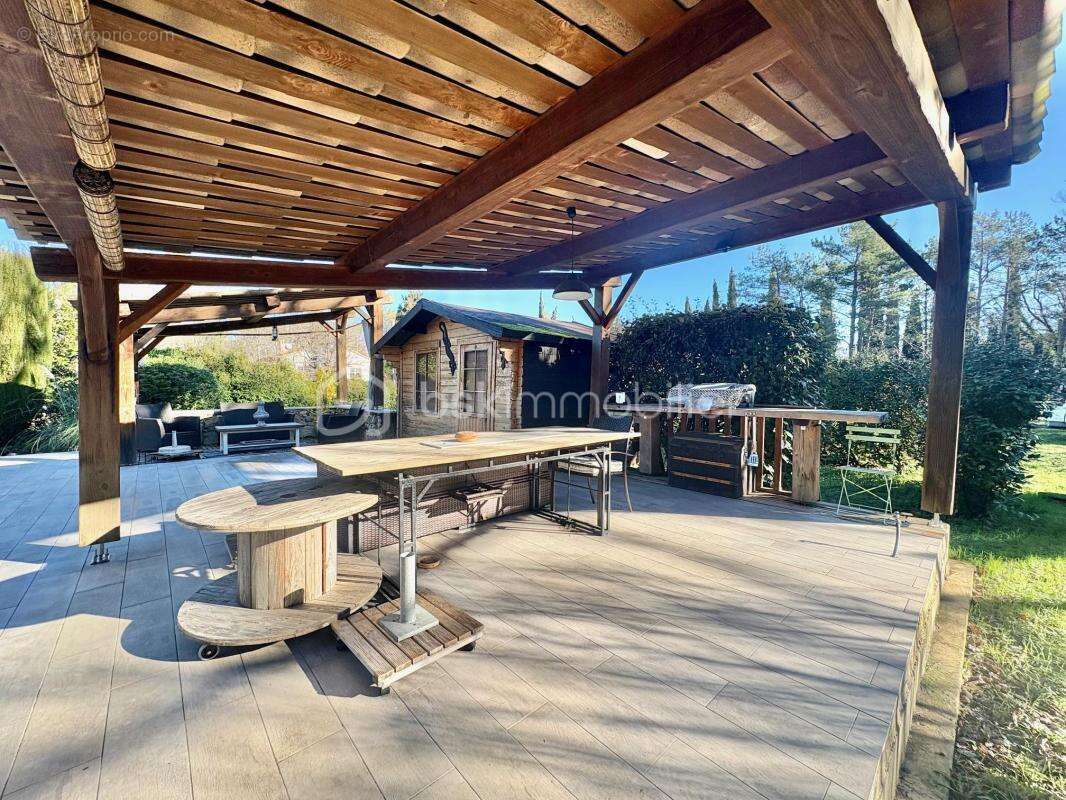 Maison à TOURRETTES