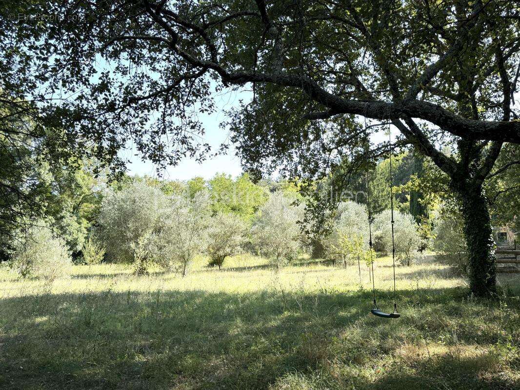 Maison à LA ROQUE-SUR-CEZE