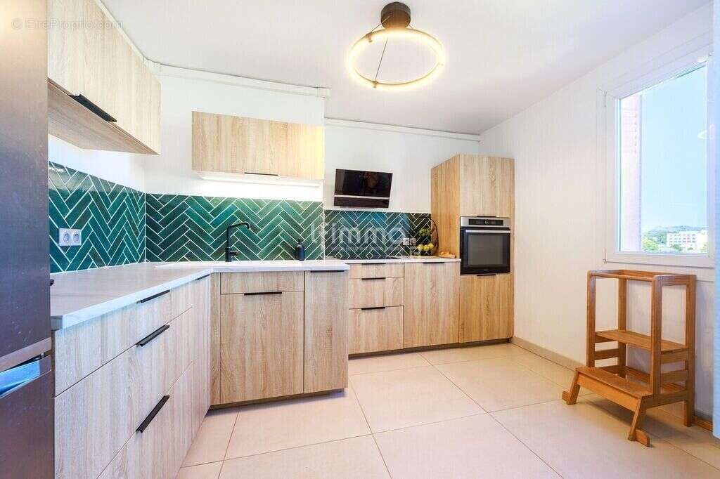 Appartement à MARSEILLE-11E