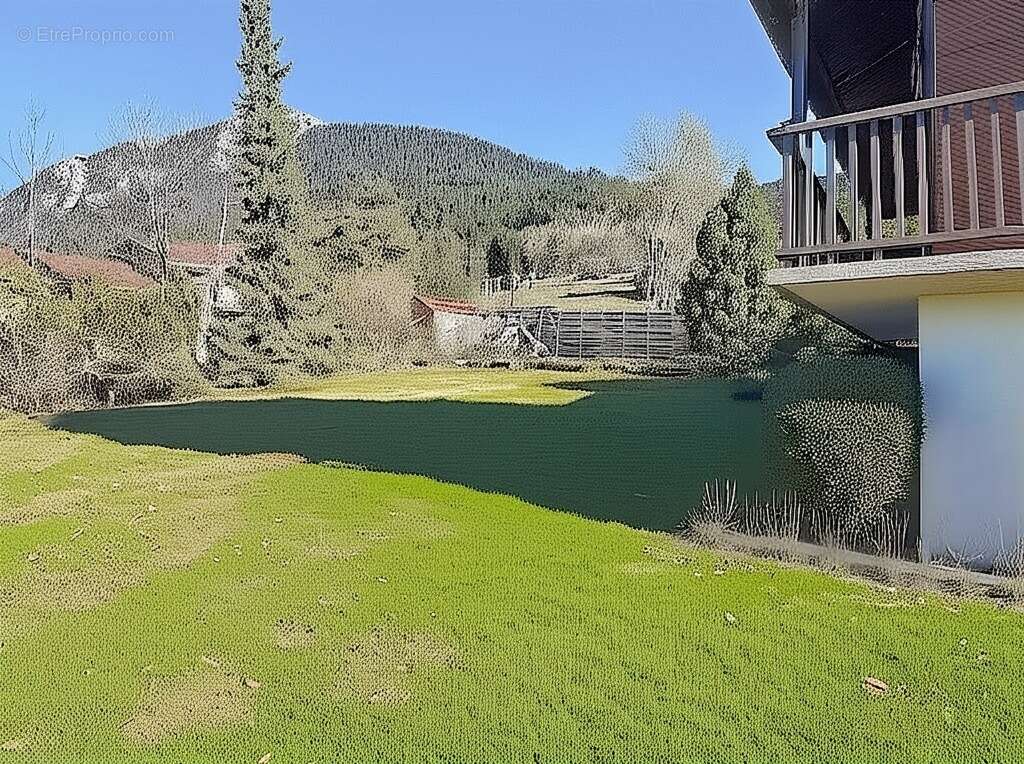 Maison à LA ROCHE-SUR-FORON