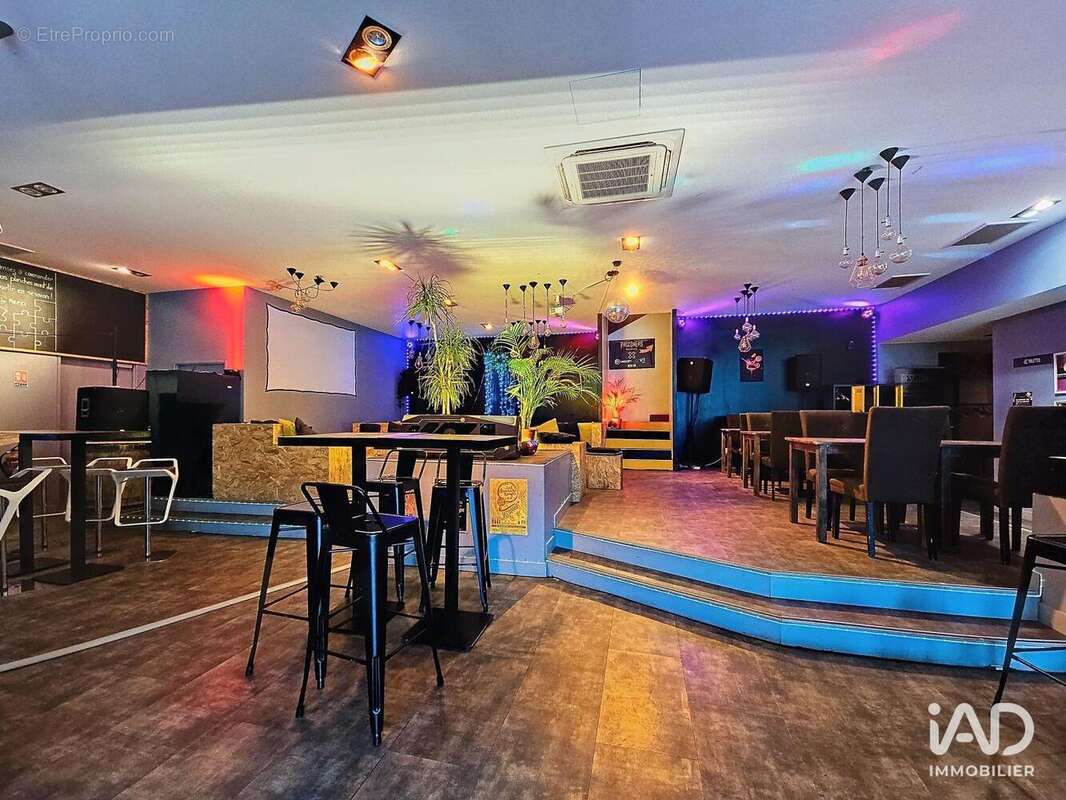 Photo 6 - Commerce à GIERES