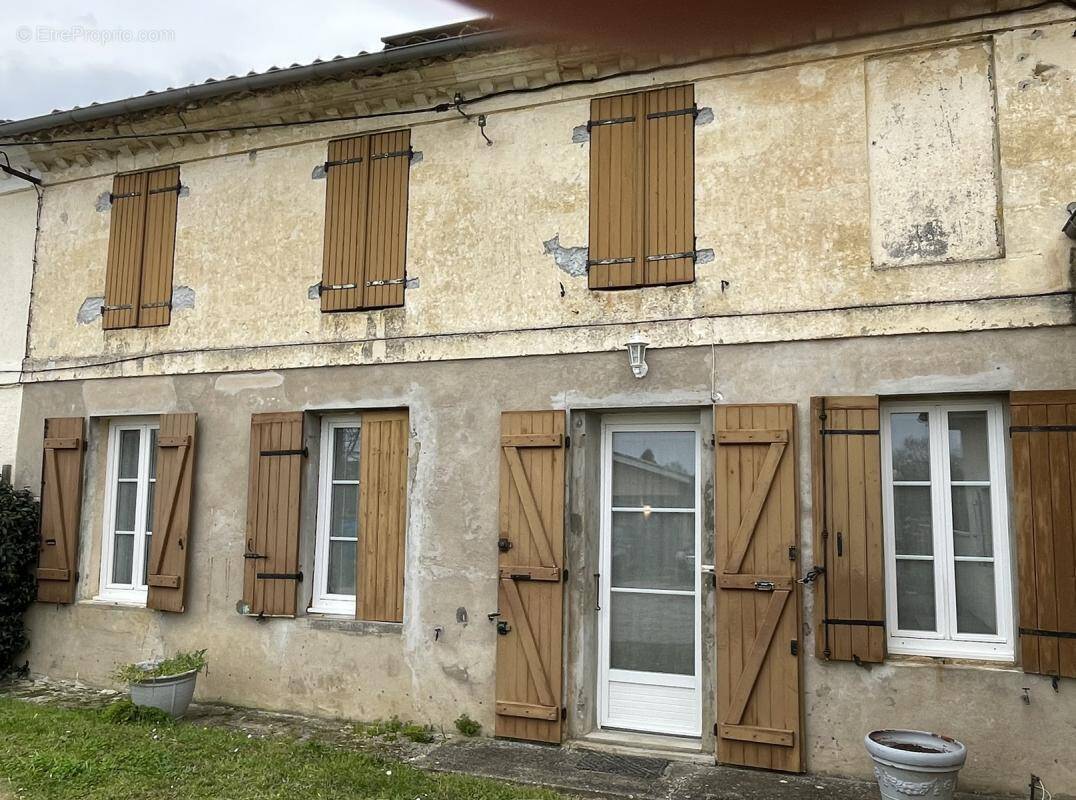 Maison à COMPS