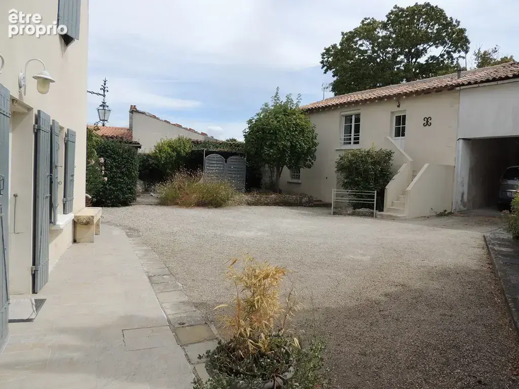 Belle propriété en centre ville - photo 3