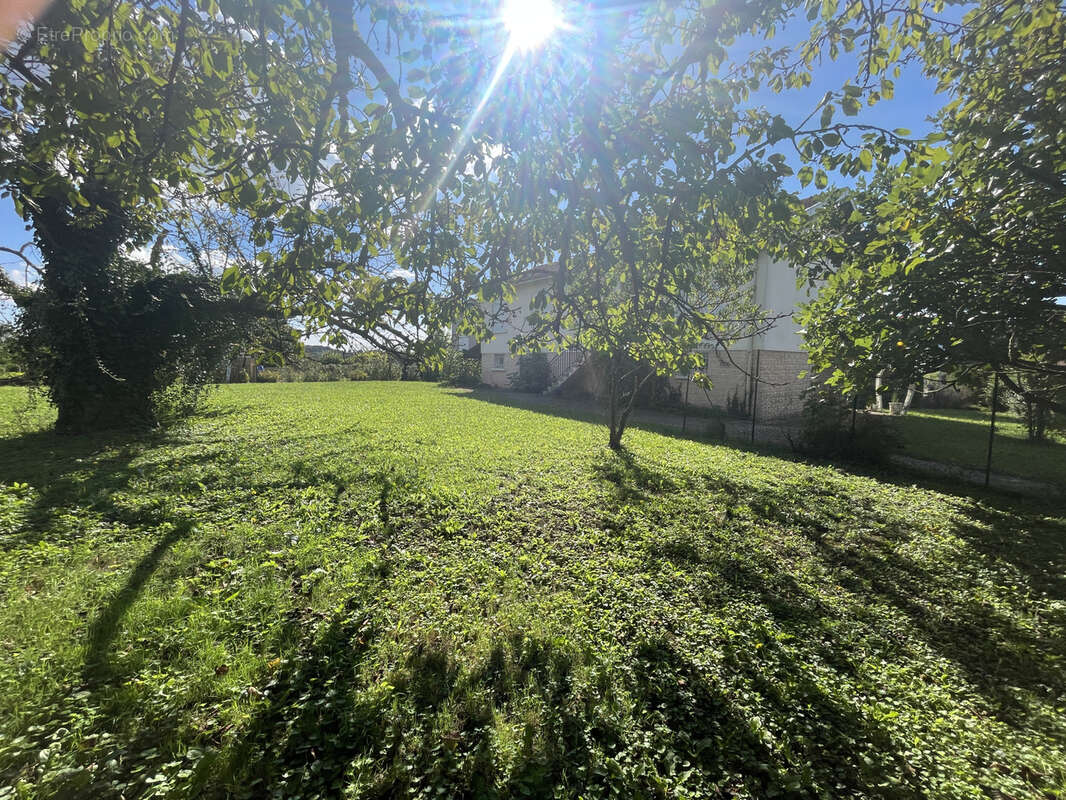 Maison à CAILLOUX-SUR-FONTAINES