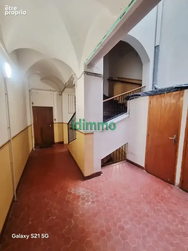 Exclusivité Draguignan bel immeuble en trés bon état de 238m+dépendances 2 appartements F3+2 F1 dépendances ga - photo 8