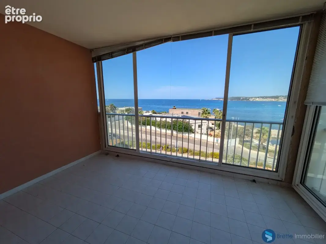 Six fours les plages t2 vue mer avec cave et garage - photo 5