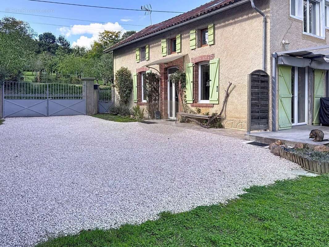 Maison à MORLAAS