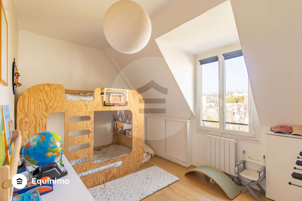 Appartement à PARIS-10E