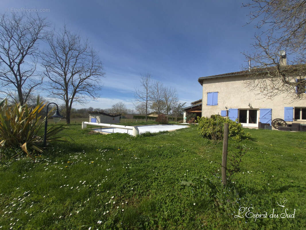 Maison à SALVAGNAC