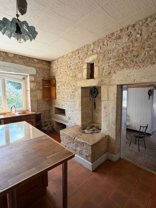 Maison à AGRIS