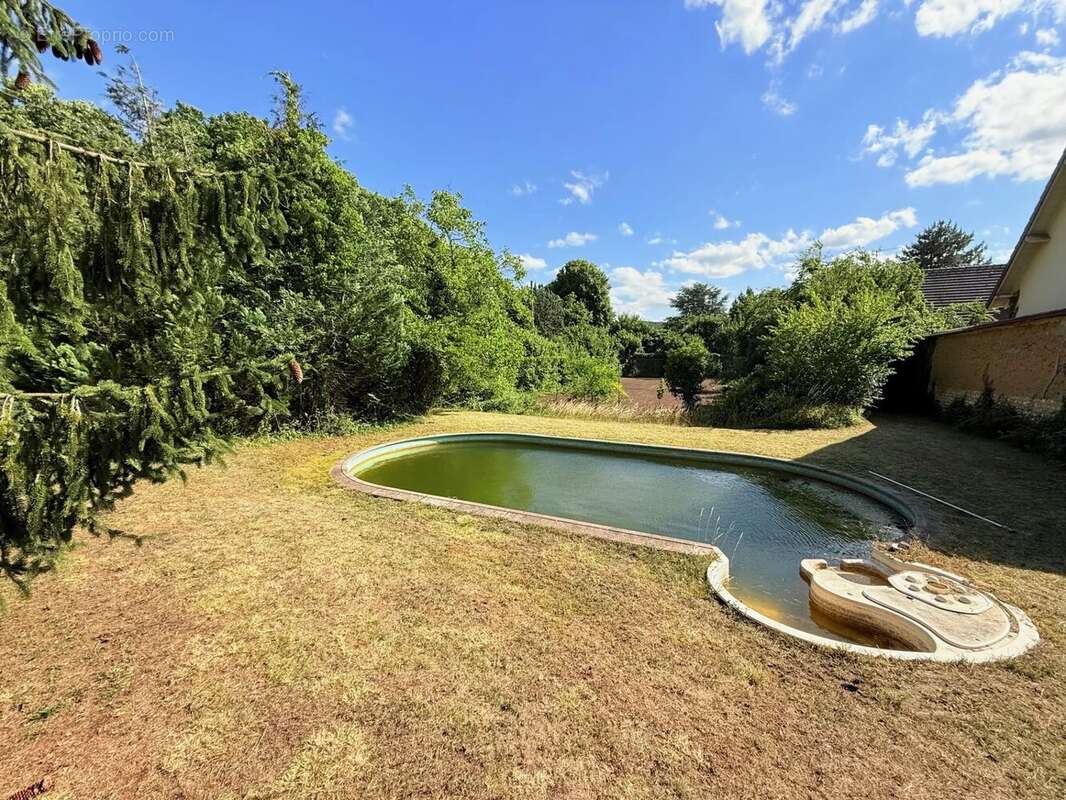 Terrain à CAILLY-SUR-EURE