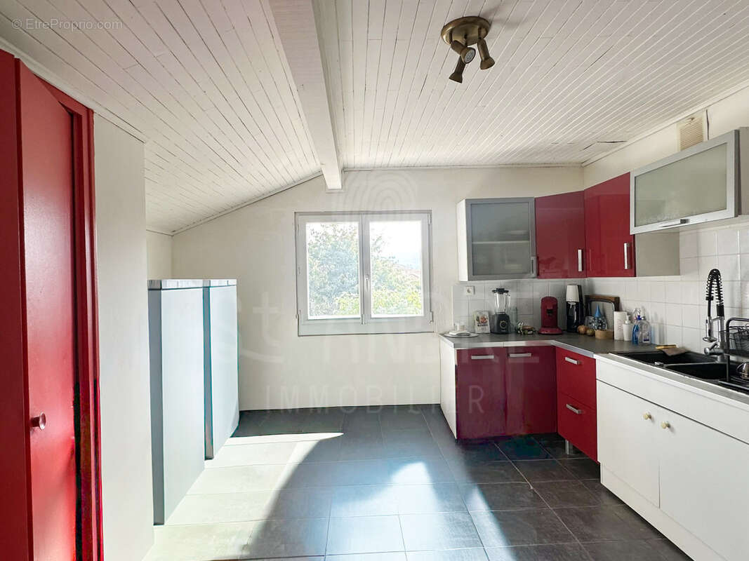 Maison à SAINT-SIMEON-DE-BRESSIEUX