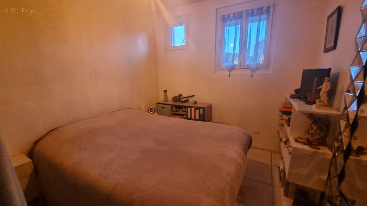 Appartement à SIX-FOURS-LES-PLAGES