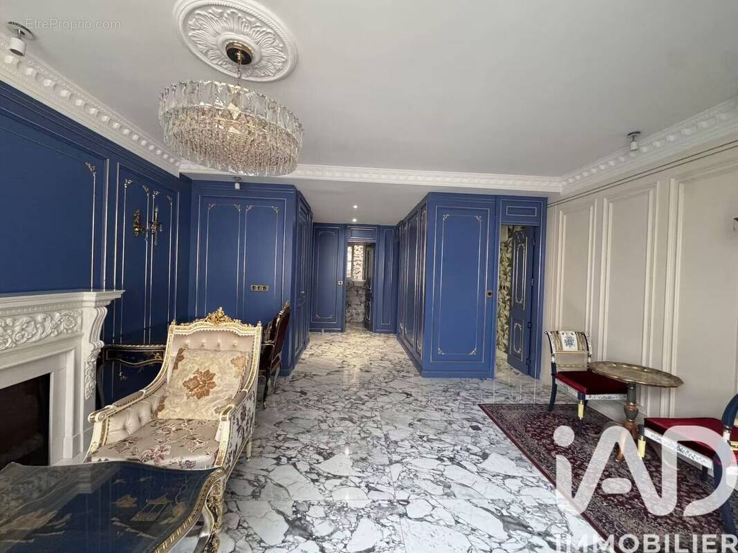 Photo 1 - Appartement à PARIS-8E