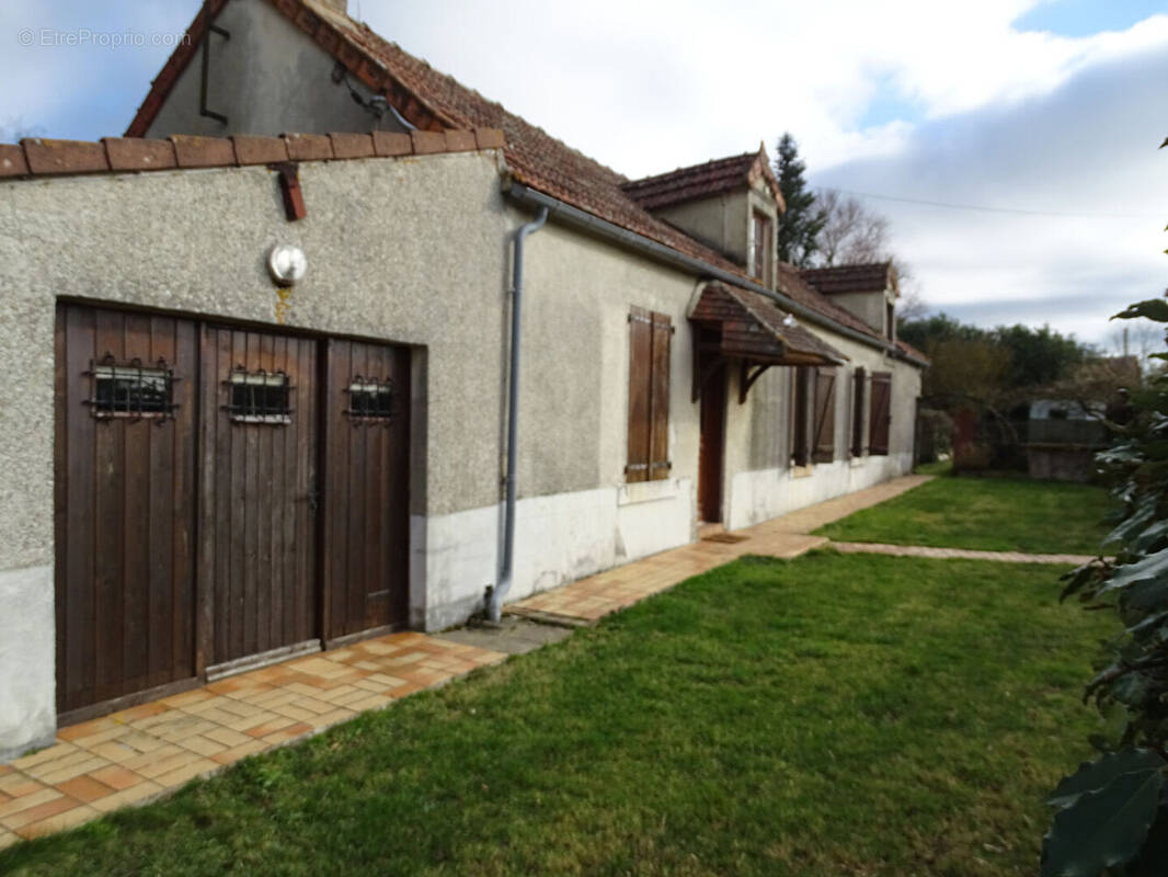 Maison à LA BERTHENOUX