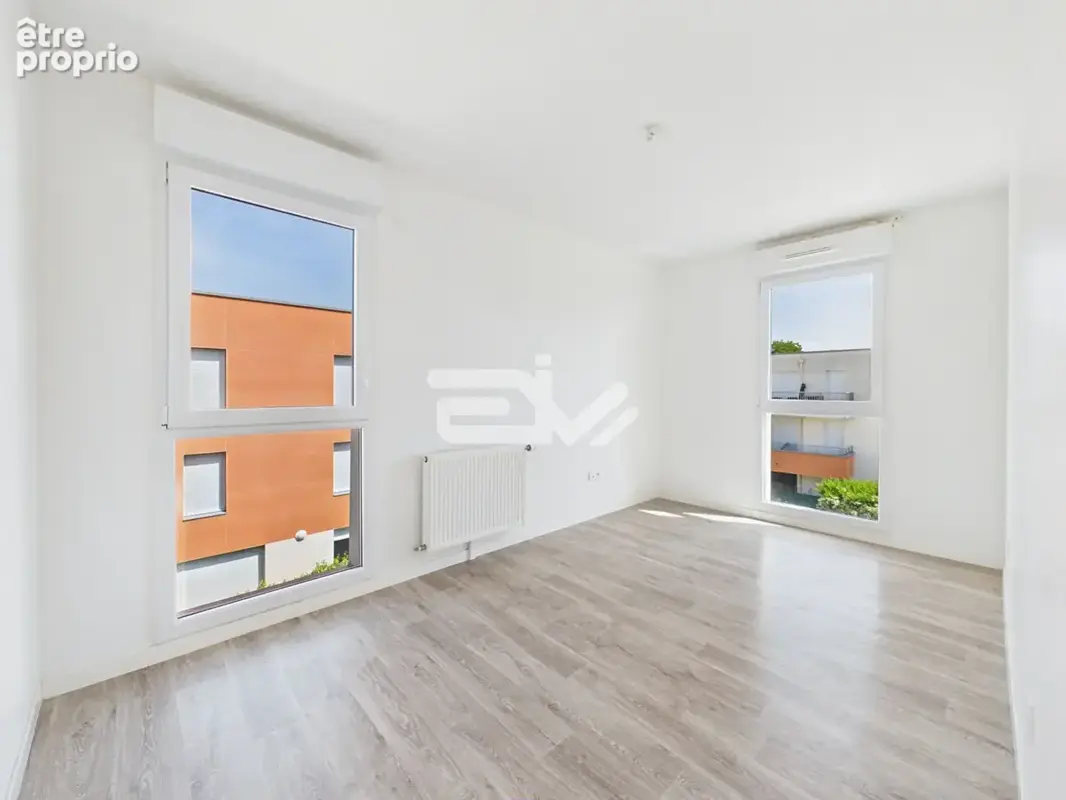 Dernier étage avec ascenseur, balcon et parking privatif - photo 11