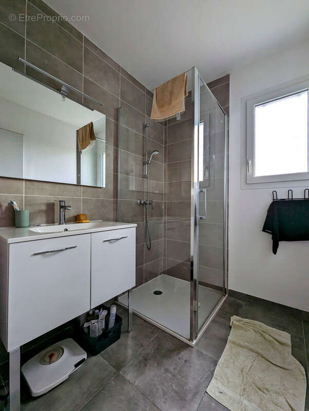 Maison à BARJOUVILLE