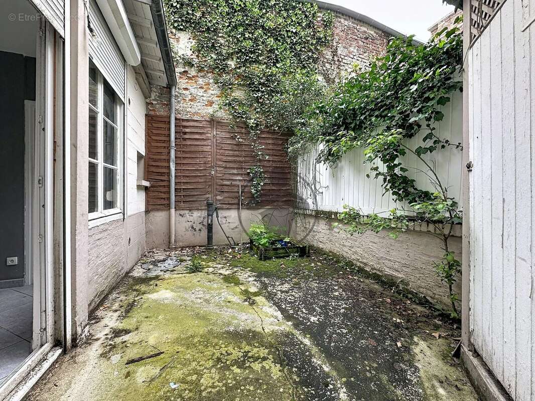 Maison à SAINT-QUENTIN