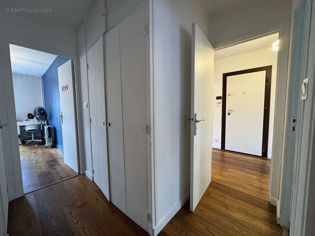 Appartement à MARSEILLE-12E