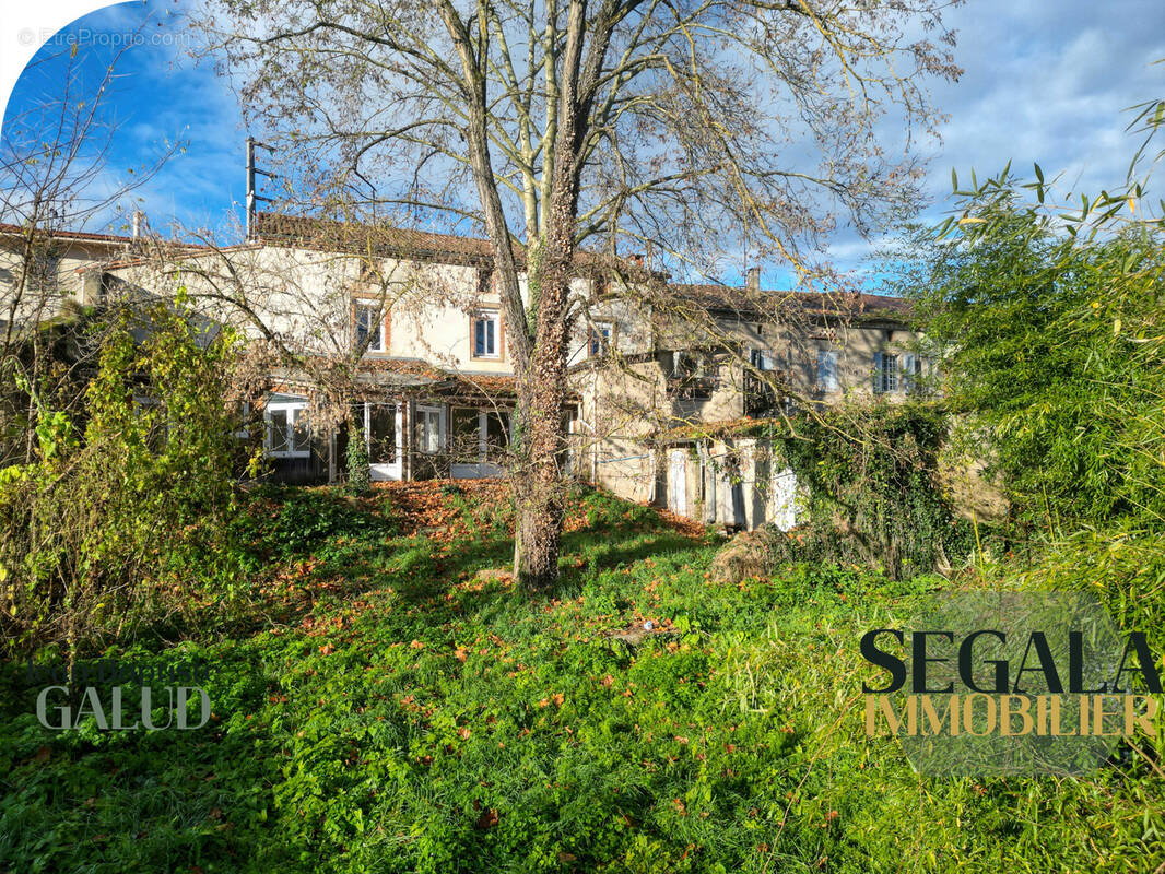 Maison à BLAYE-LES-MINES