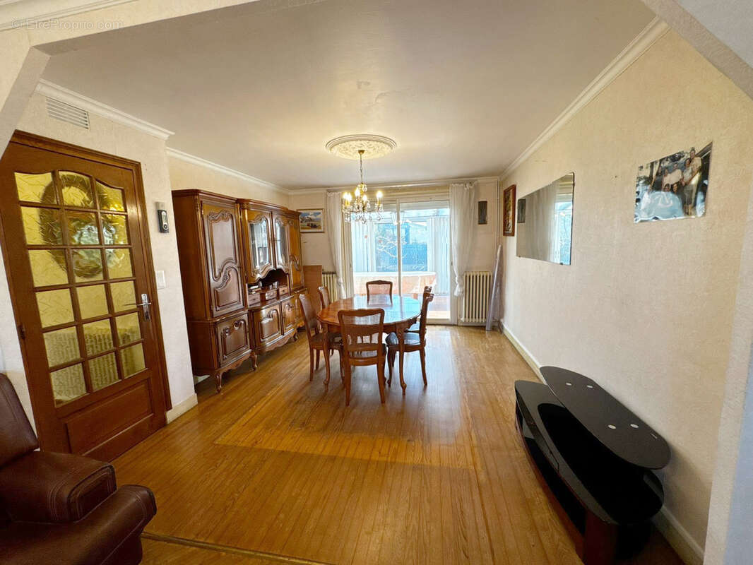 Maison à VILLENEUVE-TOLOSANE