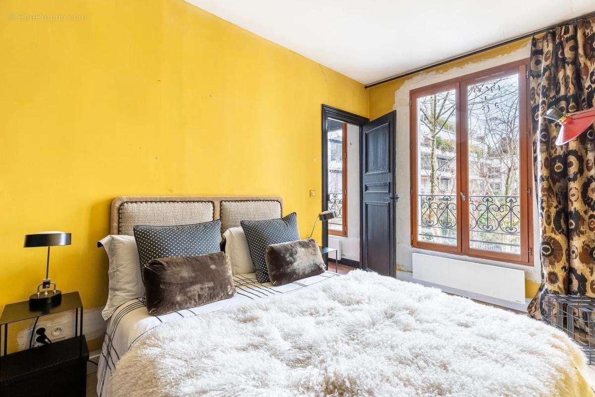 Appartement à PARIS-18E