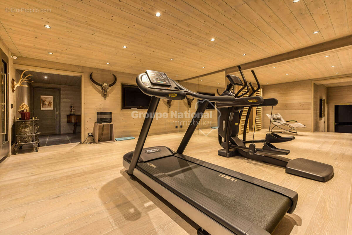 Maison à DEMI-QUARTIER