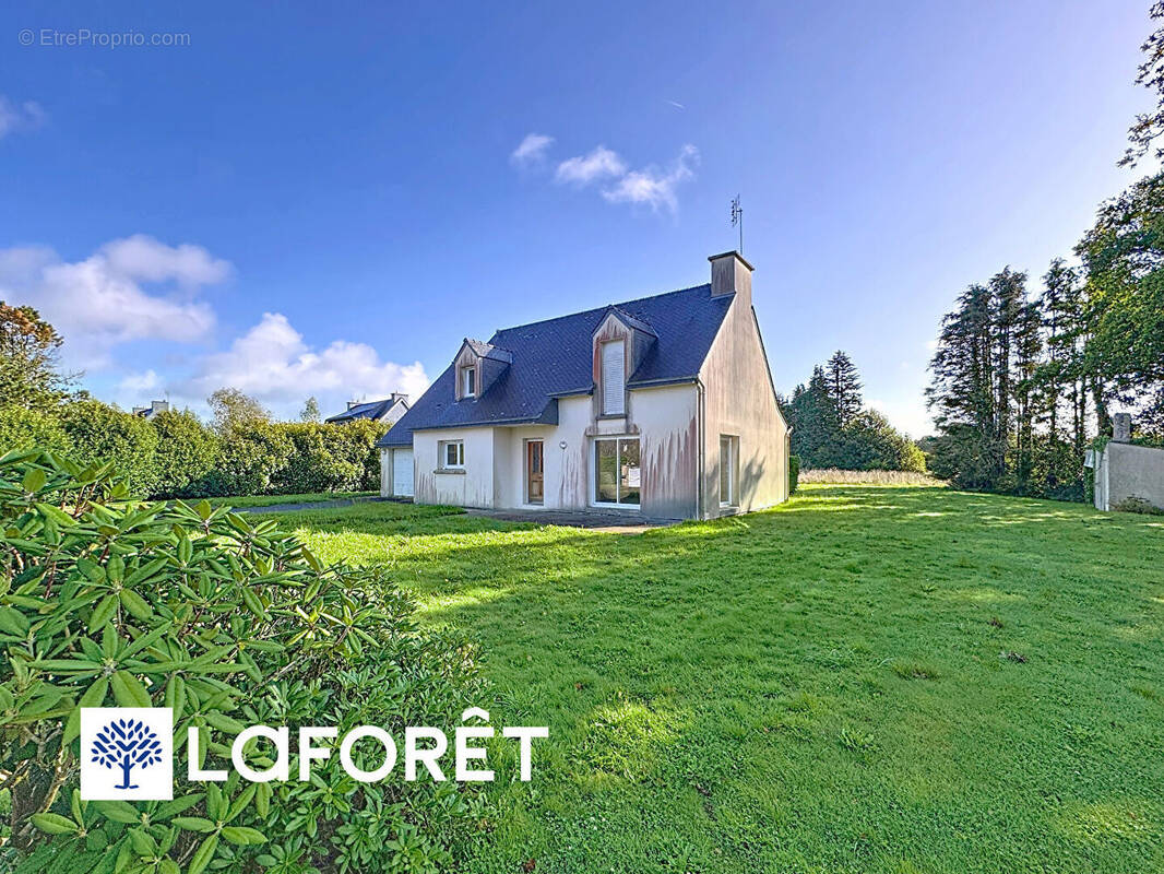 Maison à LE CROISTY