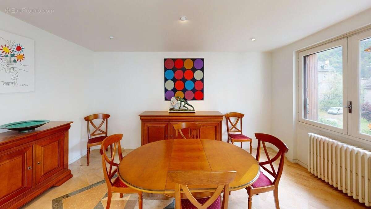 Charmant appartement de type 4 de 112 m² avec Terrasse Plein Sud et Vue Panoramique à Bagnères-de-Luchon - photo 15