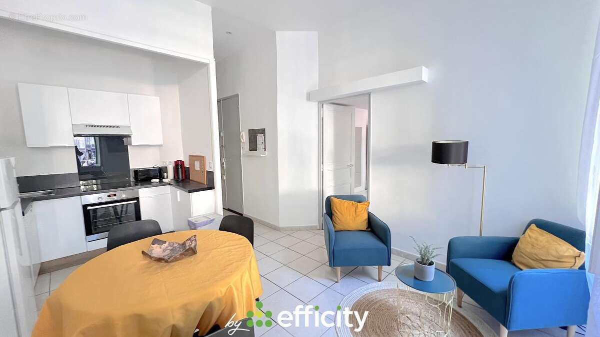 Appartement à MARSEILLE-6E