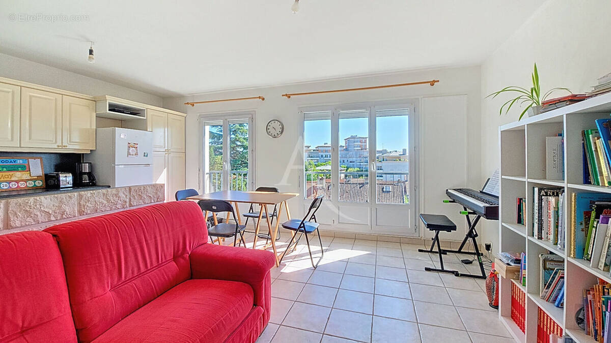 Appartement à MASSY